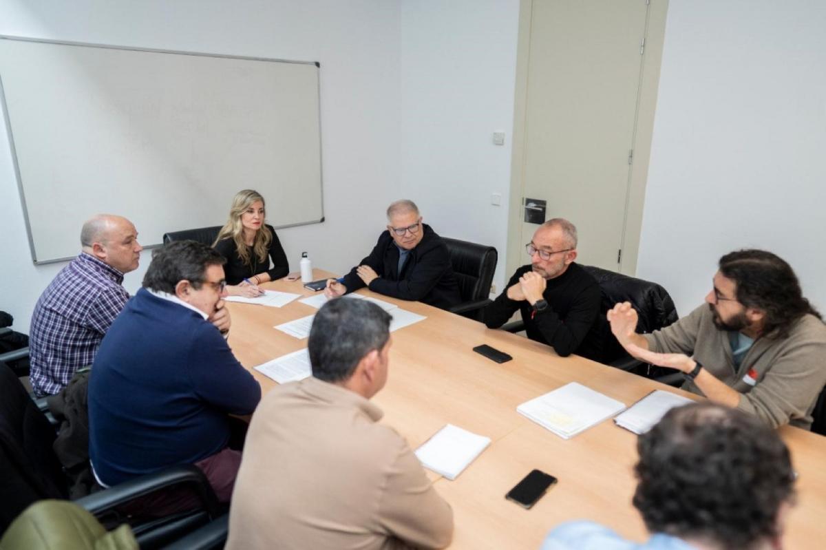 Comit de empresa de SABIC Cartagena reunido en Madrid con el grupo parlamentario de SUMAR en el Congreso de los Diputados. 05 03 2024