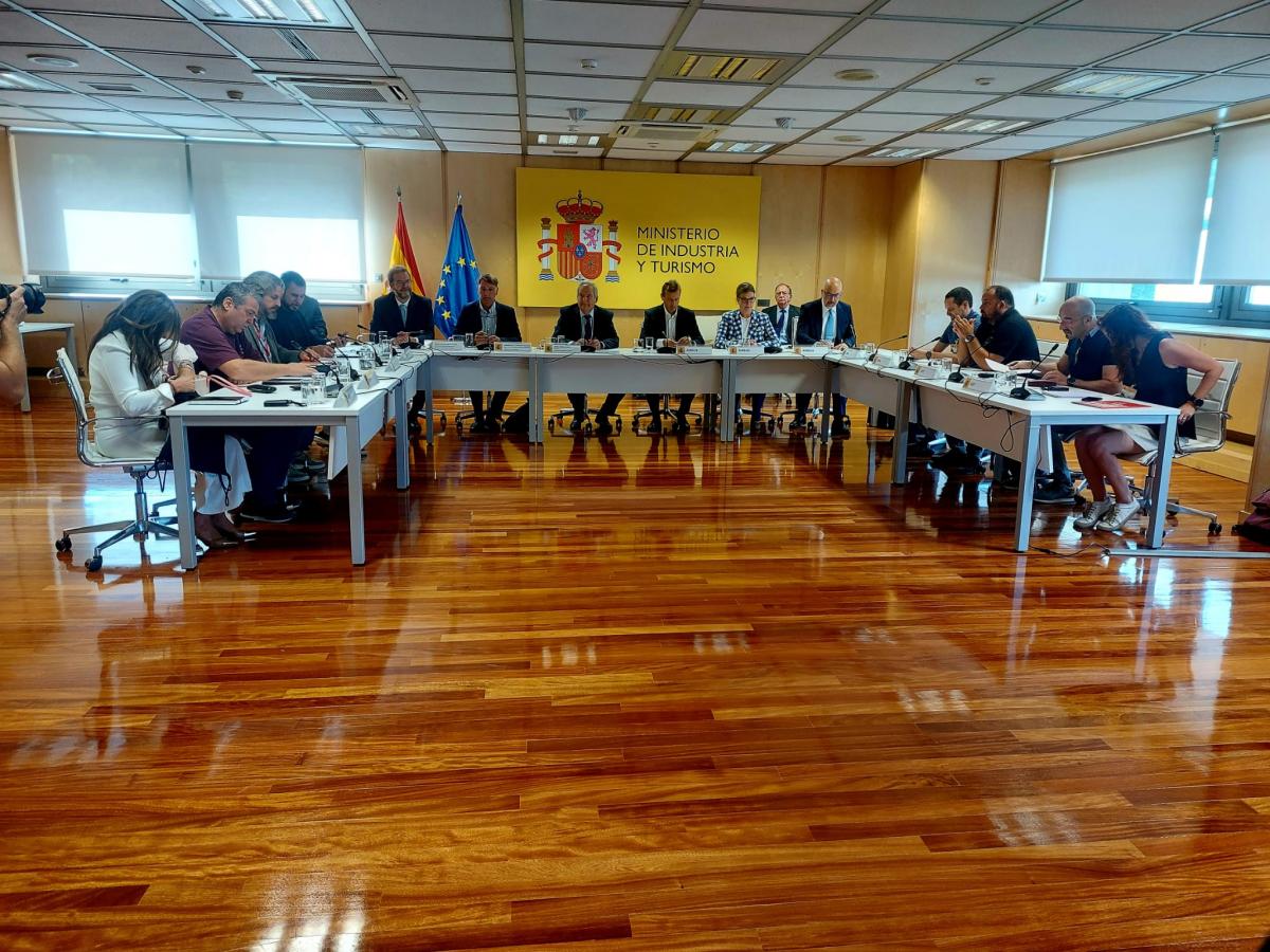 Reunión en el Ministerio de Industria con Airbus, CCOO, UGT, SIPA y ATP