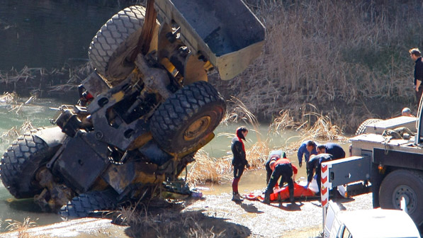 Fallece un trabajador tras caer con su excavadora en un pozo minero (Ical)