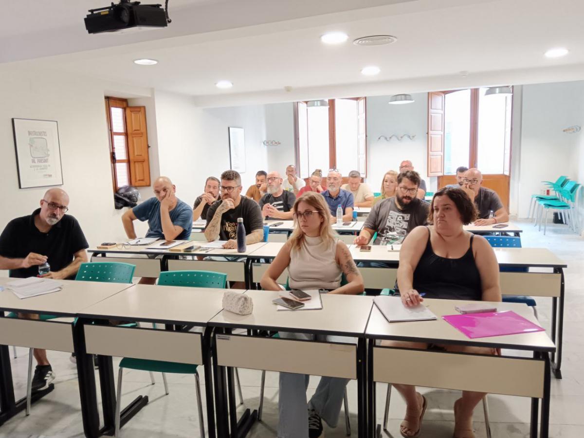 Los delegados y delegadas en su último dia de curso.