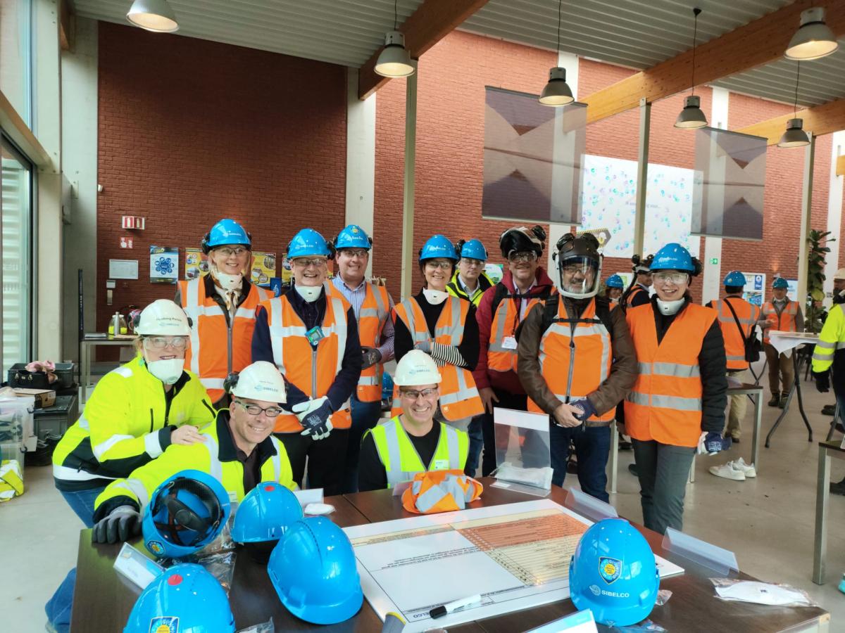 CCOO de Industria participó en el encuentro y en la visita a la planta de Dessel