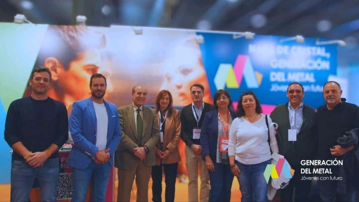 Delegaciones de CCOO de Industria y de la CS de CCOO en el stand de la FMF