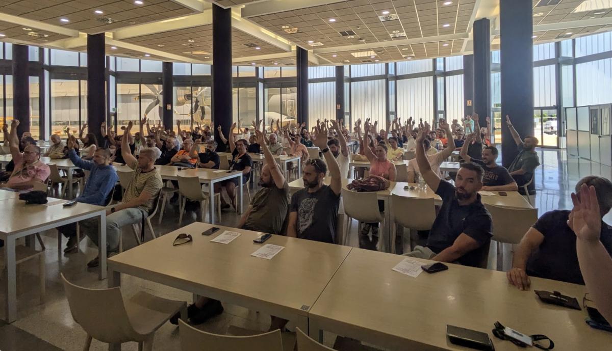 Asamblea con la afiliacíón a CCOO en Airbus San Pablo