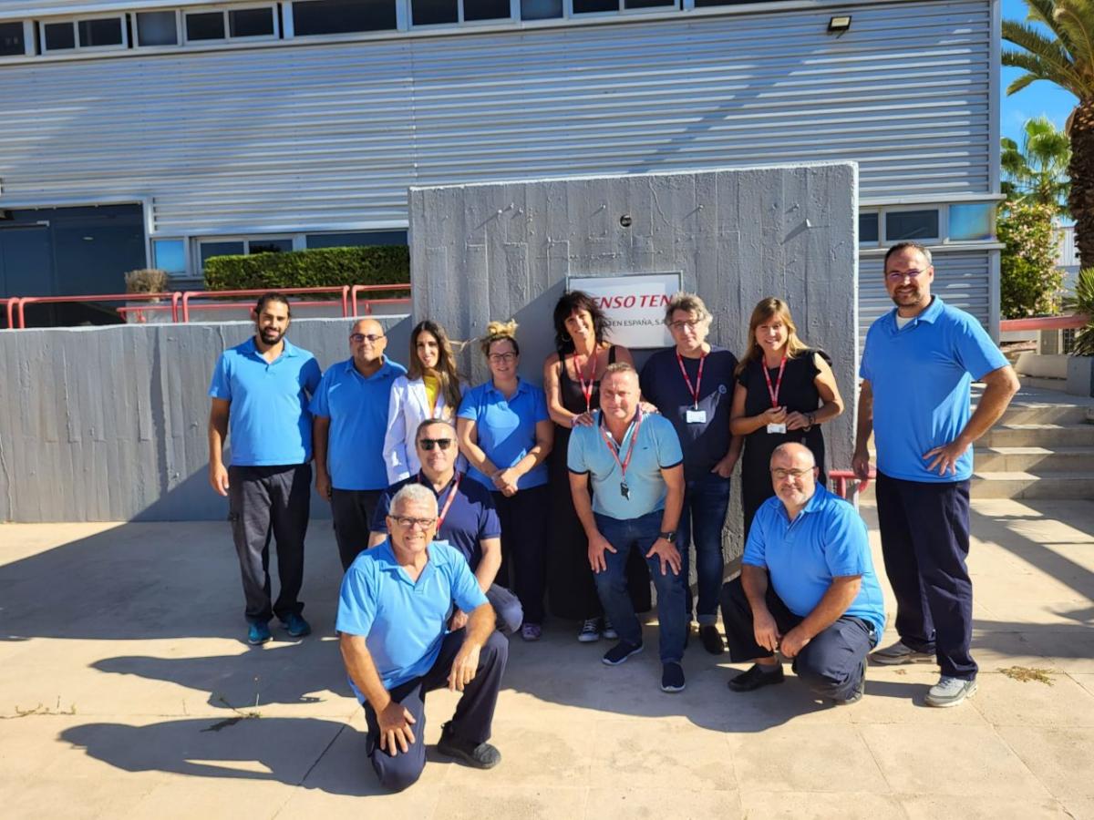 Garbiñe Espejo y miembros de la delegación de CCOO de Industria de Andalicía visitan el centro de Málaga de Fujitsu