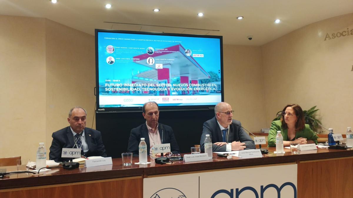 La formacin y la innovacin es el nico camino para la adaptacin en el sector de estaciones de servicio.