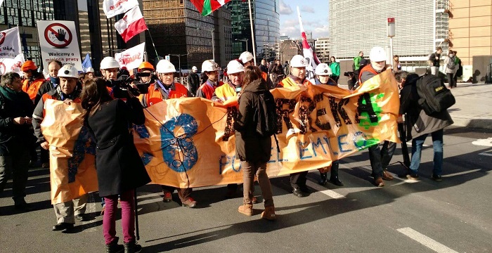 Representacin de Arcelor Mittal Sestao en la manifestacin de Bruselas