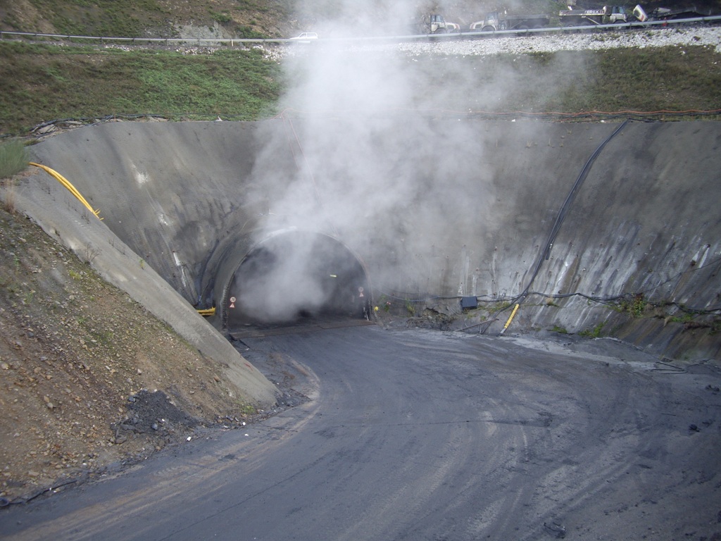 Entrada tnel Cerredo