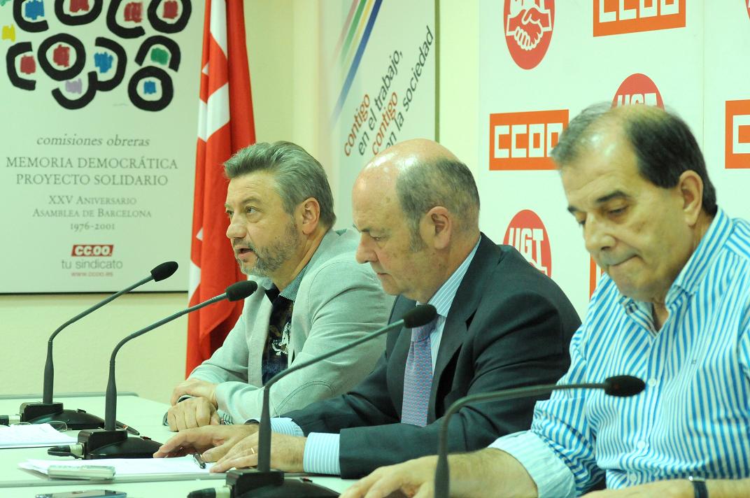 Jos Luis Villares, Pedro Iglesia y Vctor Fernndez, de CCOO de Industria, Carbunion y UGT FICA