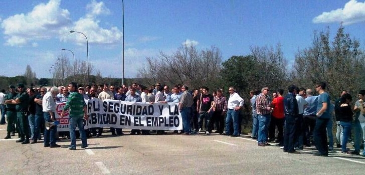 Concentracin de ayer a las puertas de la central nuclear de Trillo