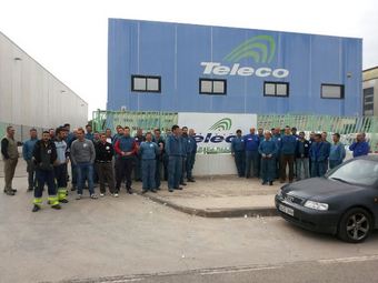 Concentracin a la puerta de la empresa TELECO en Murcia