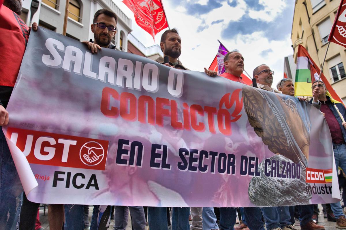 concentracion en arnedo en protesta a la situacion del sector