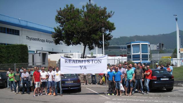 Concentracin de trabajadores de ThyssenKrupp Aiport Systems.