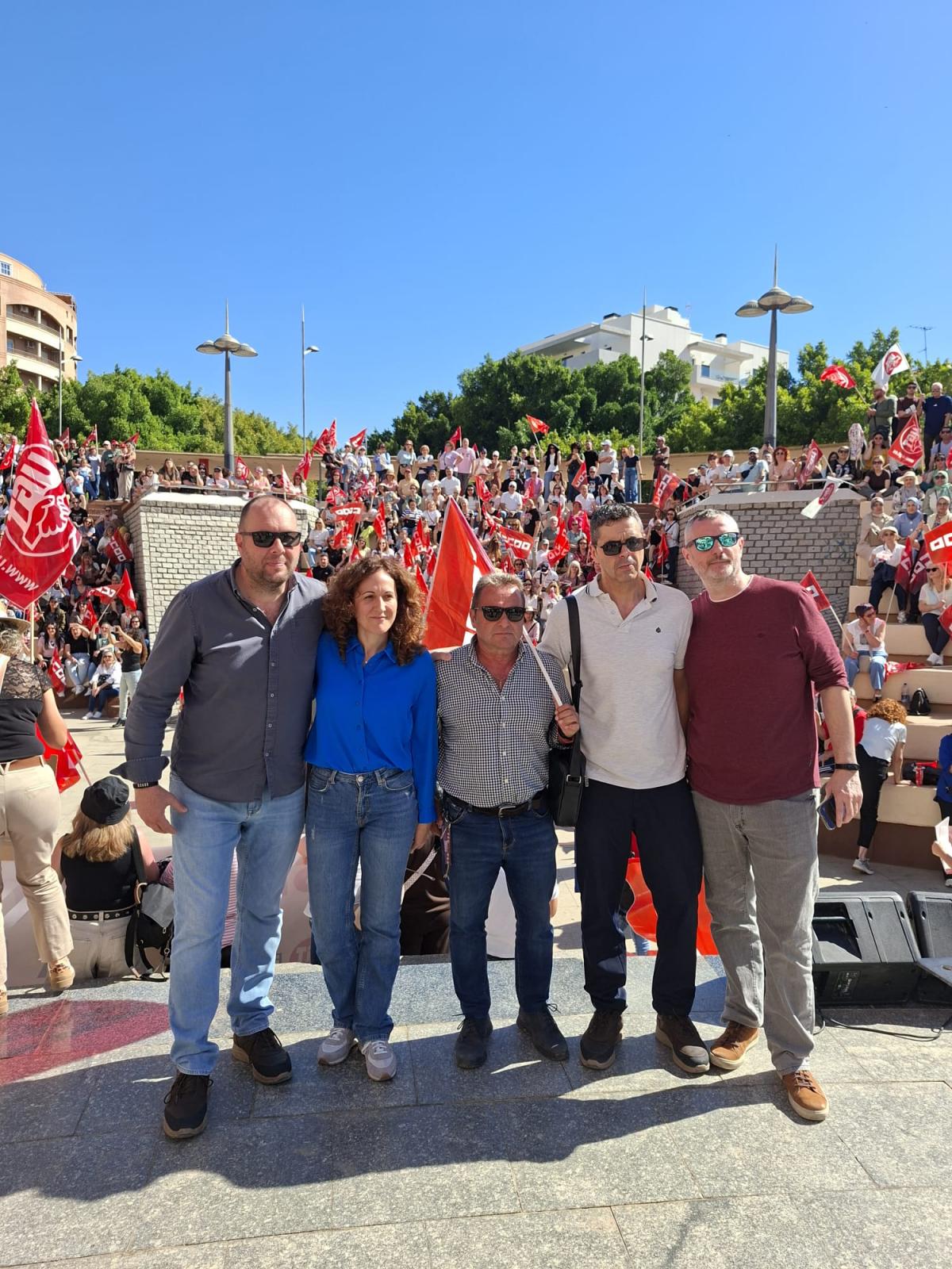 Secretaria G. CCOO de Andalucía Nuria López y Secretario G.CCOO Industria de Andalucía José Hurtado.