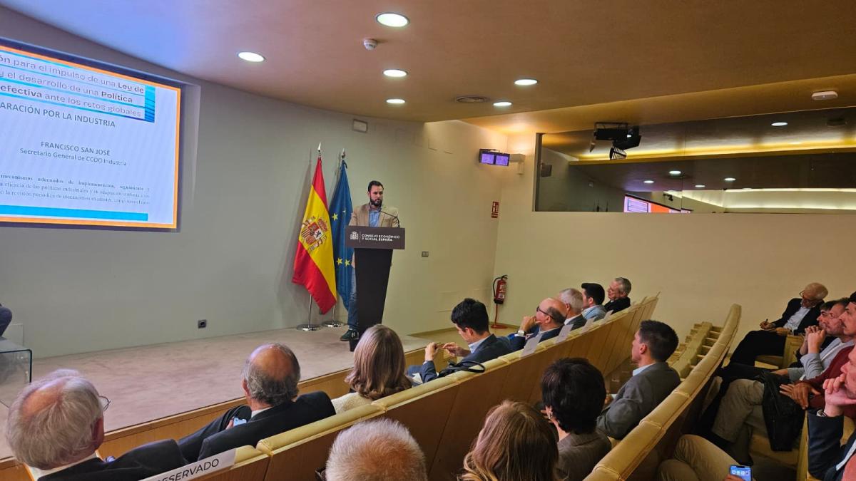 Fran San José en un momento de su intervención