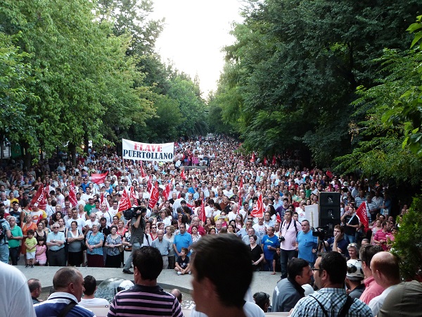 Multitud en el paseo de la Concha de Puertollano