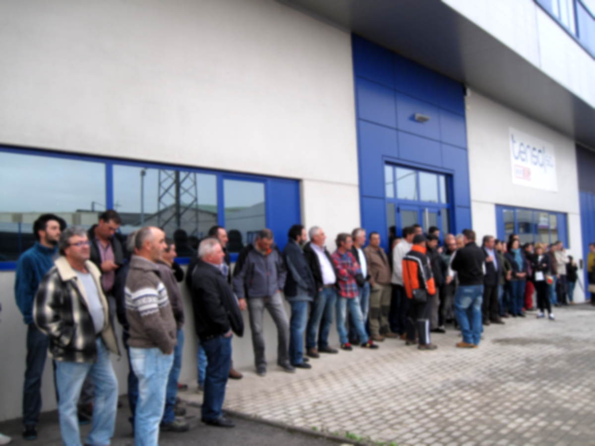 Trabajadores de Tensa Asturias en la huelga del 27 de abril 2015.