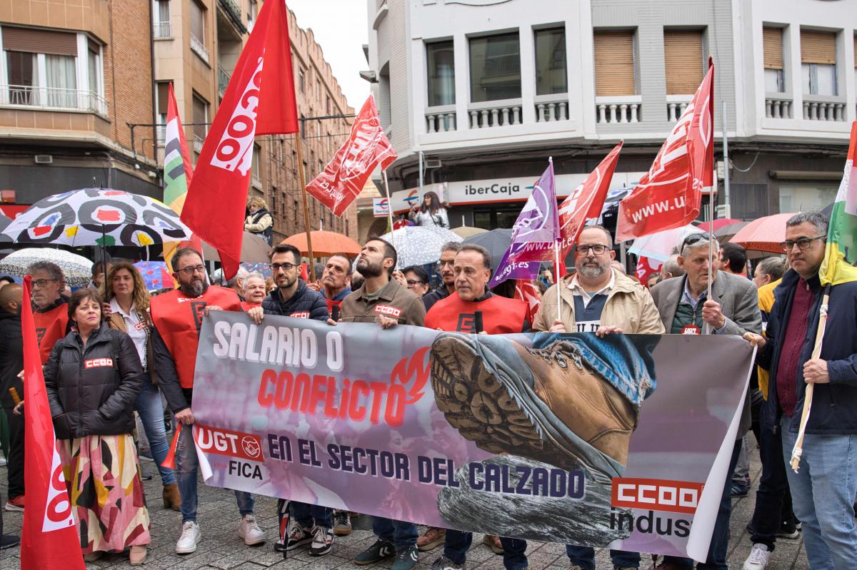 concentracion en arnedo en protesta a la situacion del sector