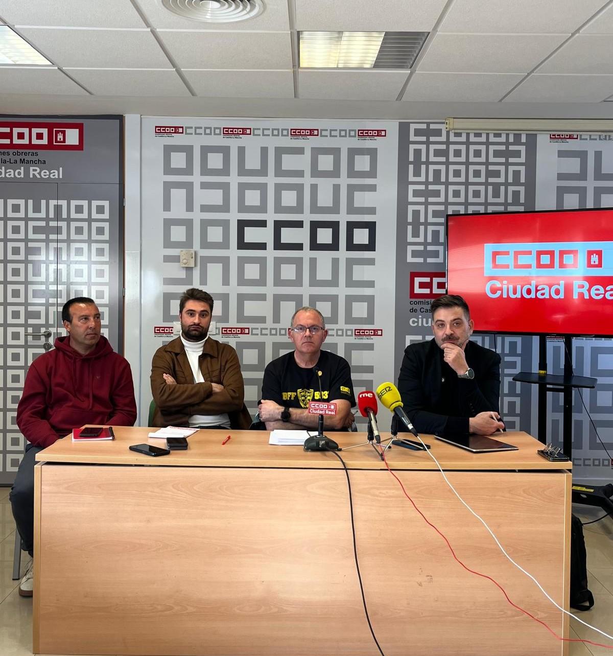 Representantes Industria CLM y Geacam.