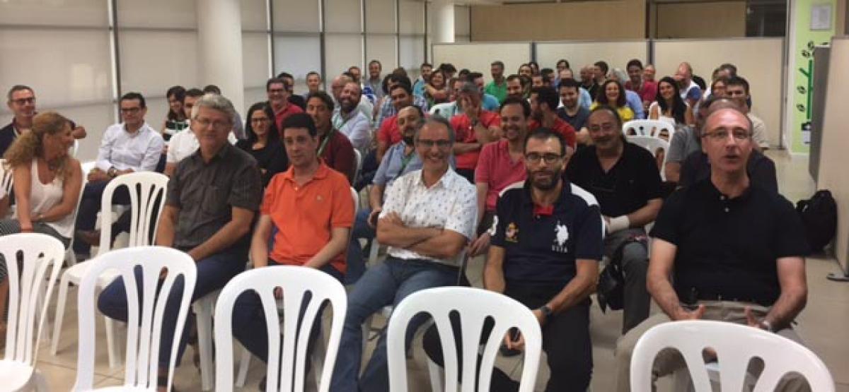 La asistencia a la asamblea informativa fue numerosa