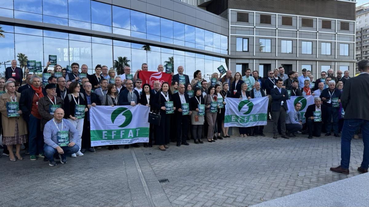 Concentracin en solidaridad con las vctimas de la DANA