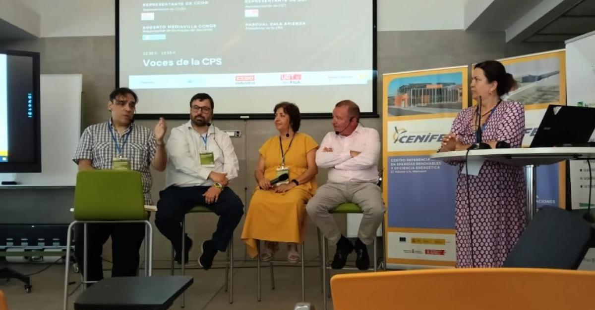 Representantes de CCOO de Industria en la jornada que se celebr en Pamplona