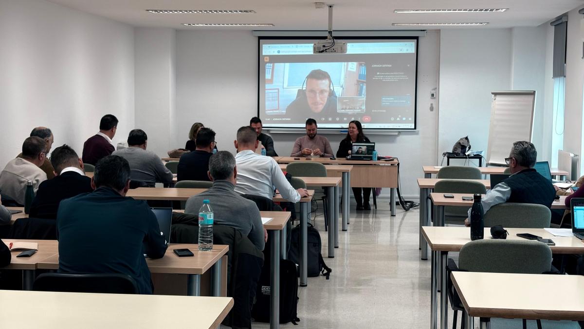 Asistentes a la constitución de la Coordinadora de CCOO en el Sector de Defensa