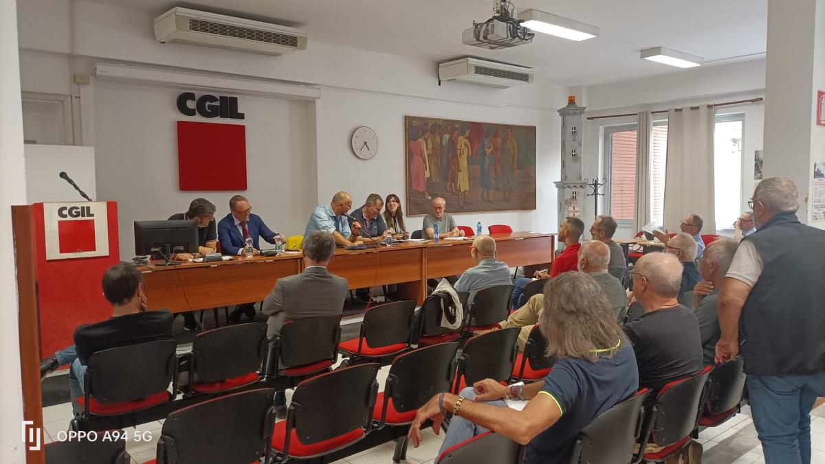 Asamblea con delegados de FIOM en la industria siderúrgica