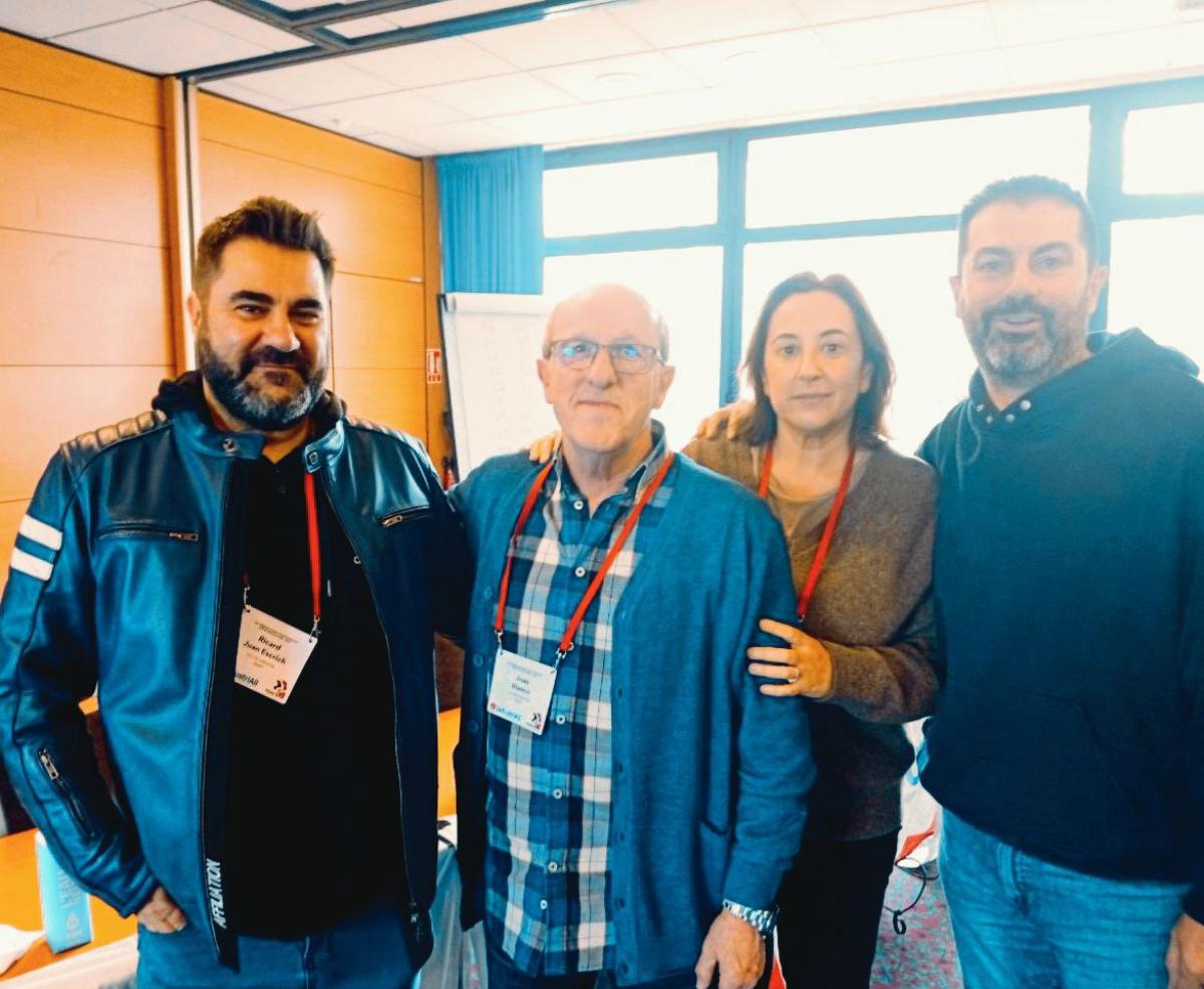 Delegación de CCOO de Industria que participó en el encuentro de París