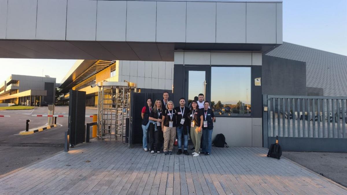 Representantes de CCOO recién elegidos junto con el equipo de CCOO Industria PV que ha estado presente durante todas las votaciones